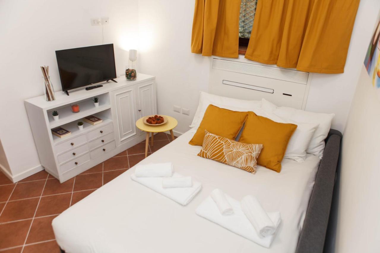 Domina Trastevere Apartment - Roma Екстер'єр фото